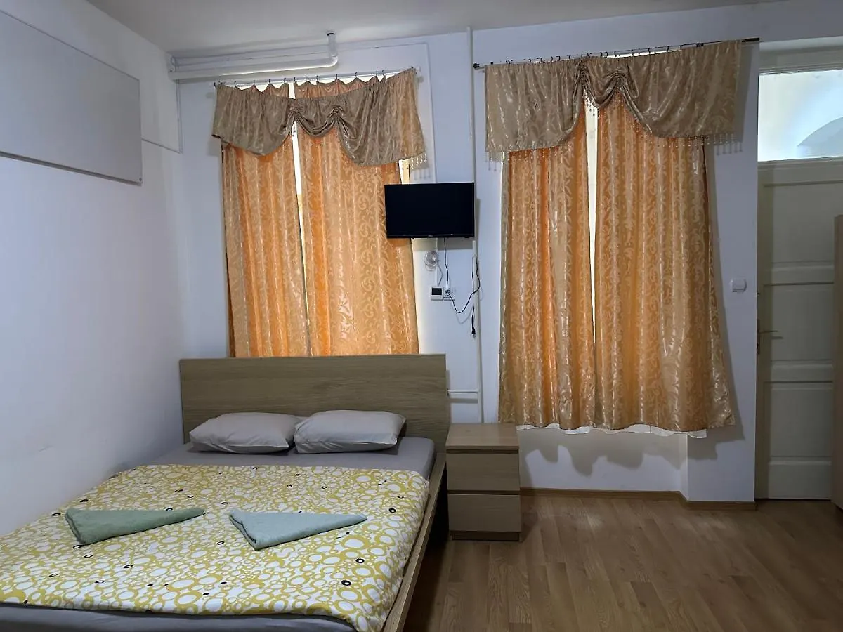 Kecskemeti Rooms Budapest 0*,  Ungern