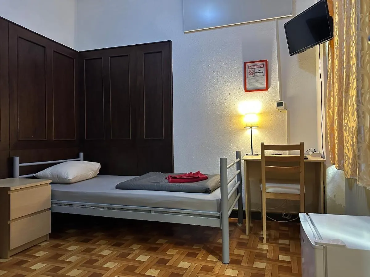 Kecskemeti Rooms Budapest Hotell