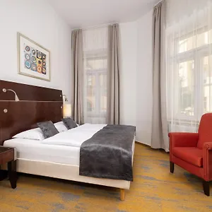 Otel Matyas, Budapeşte